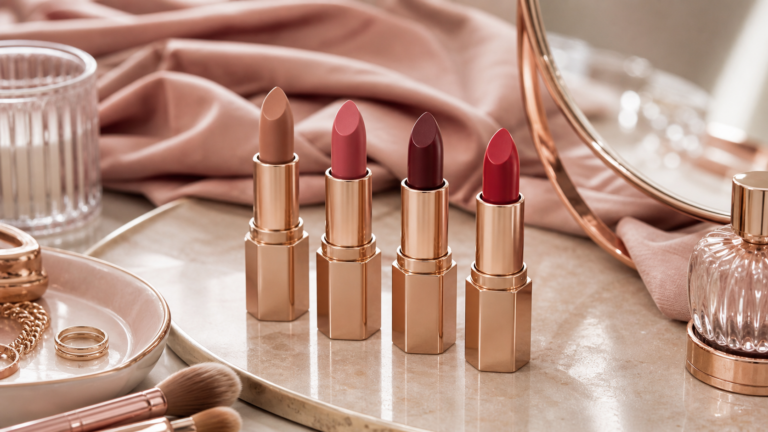 Batom para eventos: nude, rosado, vinho ou vermelho?
